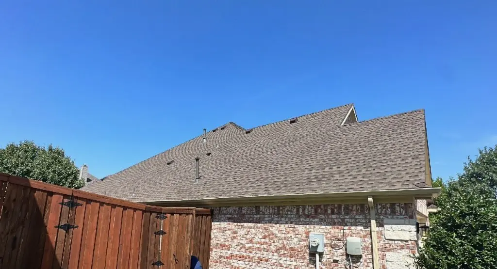 Completed roof replacement project in Austin
